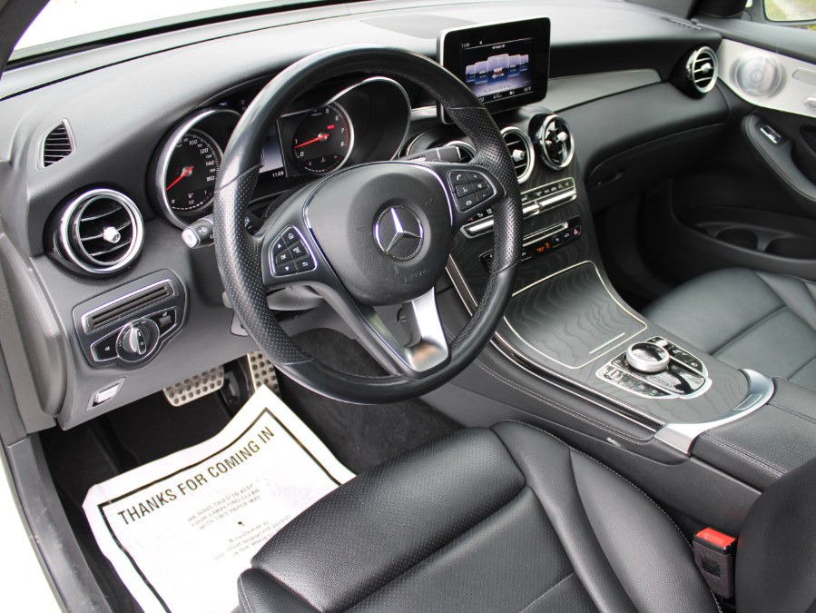 2019 Mercedes-benz Glc GLC 300, available for sale in Great Neck, New York | Auto Expo Ent Inc.. Great Neck, New York 2019 Mercedes-benz Glc GLC 300, available for sale in Great Neck, New York | Auto Expo Ent Inc.. Great Neck, New York