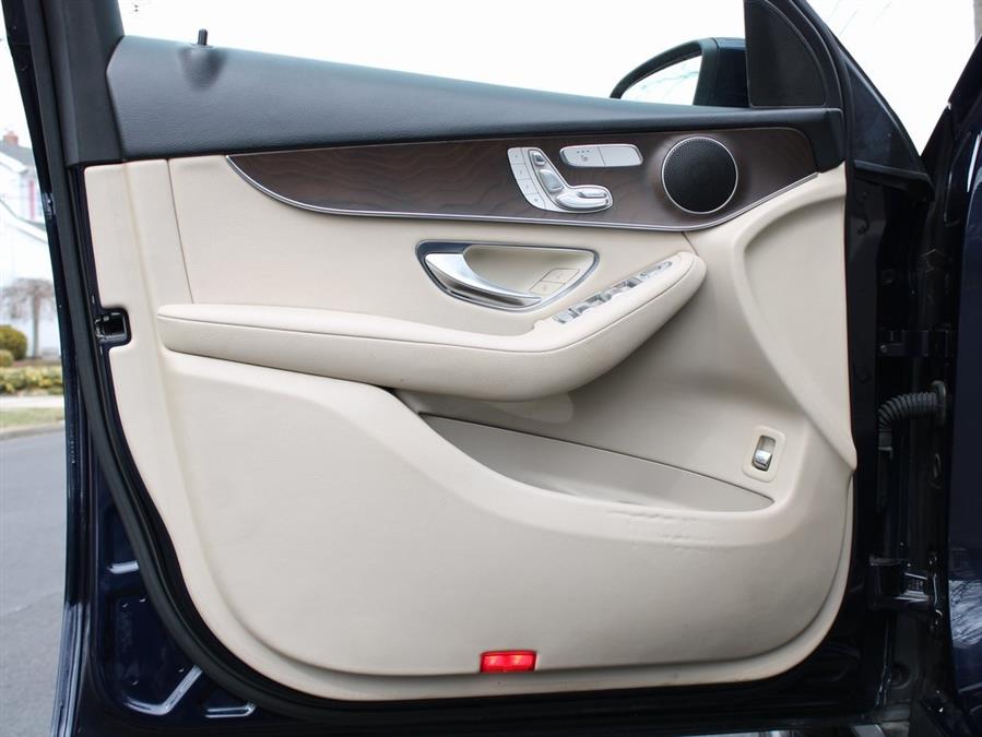 2019 Mercedes-benz Glc GLC 300, available for sale in Great Neck, New York | Auto Expo Ent Inc.. Great Neck, New York 2019 Mercedes-benz Glc GLC 300, available for sale in Great Neck, New York | Auto Expo Ent Inc.. Great Neck, New York