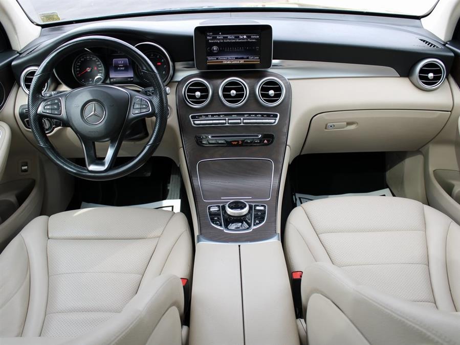 2019 Mercedes-benz Glc GLC 300, available for sale in Great Neck, New York | Auto Expo Ent Inc.. Great Neck, New York 2019 Mercedes-benz Glc GLC 300, available for sale in Great Neck, New York | Auto Expo Ent Inc.. Great Neck, New York