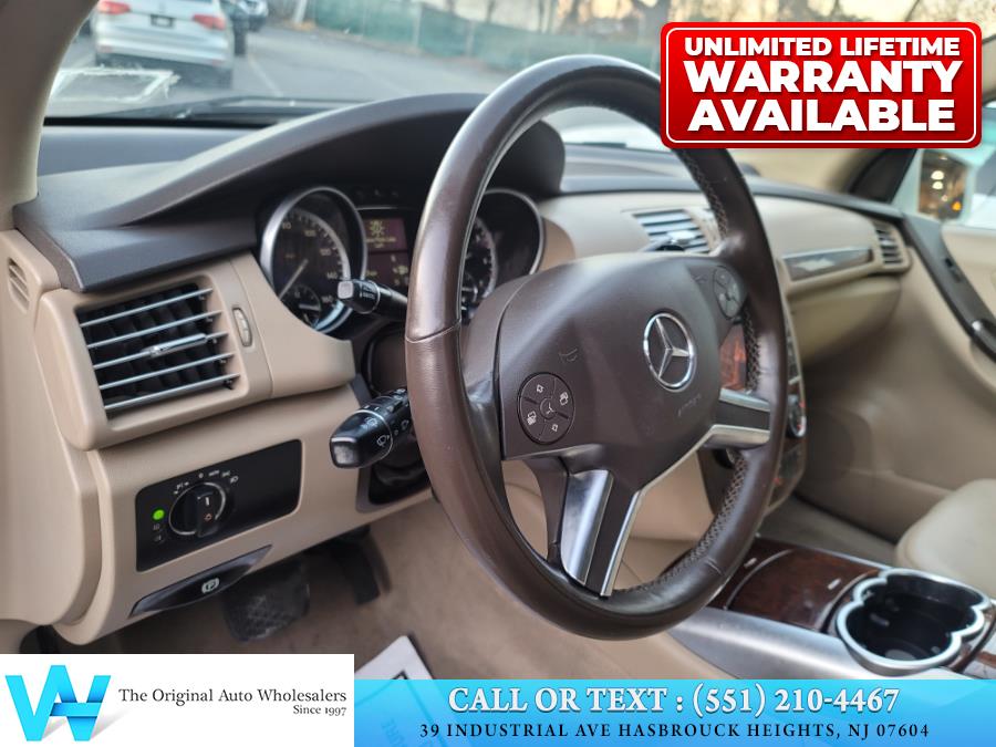 2011 Mercedes-Benz R-Class 4MATIC 4dr R 350, available for sale in Hasbrouck Heights, New Jersey | AW Auto & Truck Wholesalers, Inc. Hasbrouck Heights, New Jersey 2011 Mercedes-Benz R-Class 4MATIC 4dr R 350, available for sale in Hasbrouck Heights, New Jersey | AW Auto & Truck Wholesalers, Inc. Hasbrouck Heights, New Jersey