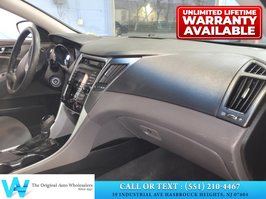 2013 Hyundai Sonata 4dr Sdn 2.4L Auto GLS, available for sale in Hasbrouck Heights, New Jersey | AW Auto & Truck Wholesalers, Inc. Hasbrouck Heights, New Jersey 2013 Hyundai Sonata 4dr Sdn 2.4L Auto GLS, available for sale in Hasbrouck Heights, New Jersey | AW Auto & Truck Wholesalers, Inc. Hasbrouck Heights, New Jersey