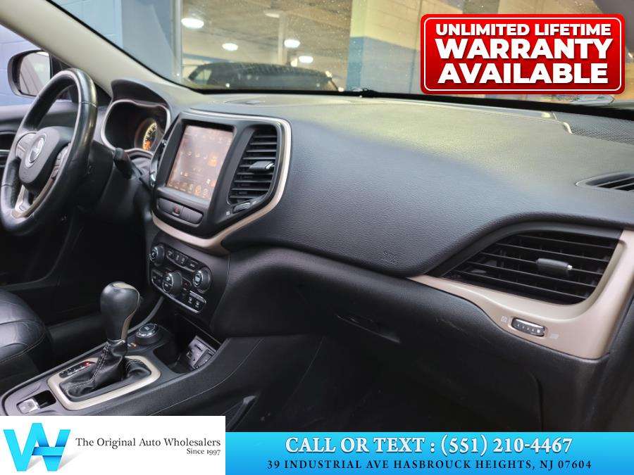 2016 Jeep Cherokee 4WD 4dr Limited, available for sale in Hasbrouck Heights, New Jersey | AW Auto & Truck Wholesalers, Inc. Hasbrouck Heights, New Jersey 2016 Jeep Cherokee 4WD 4dr Limited, available for sale in Hasbrouck Heights, New Jersey | AW Auto & Truck Wholesalers, Inc. Hasbrouck Heights, New Jersey