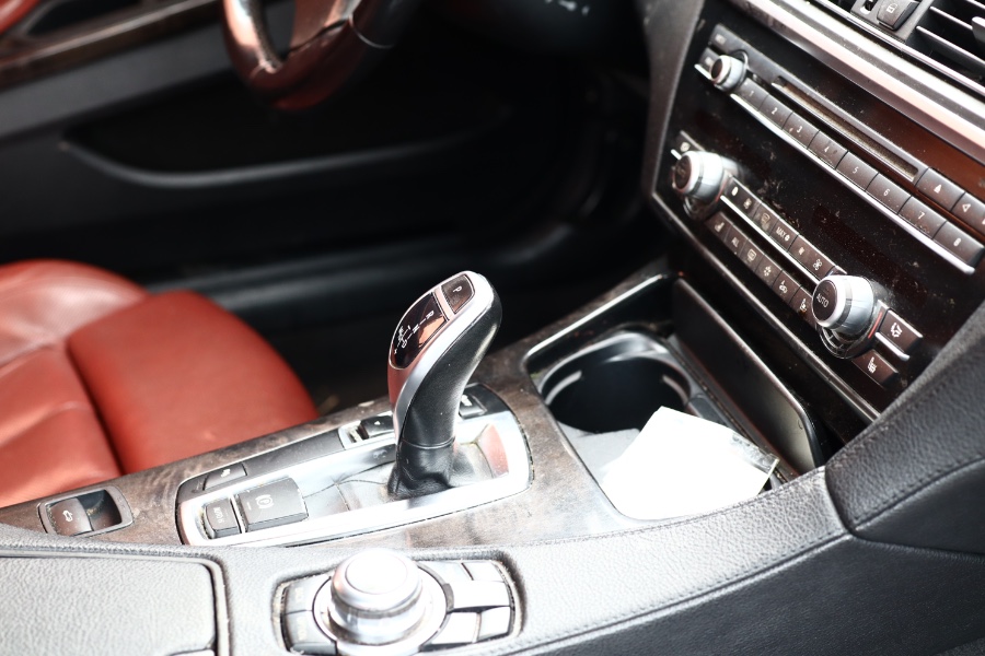 2012 BMW 6 Series 2dr Conv 650i, available for sale in Jamaica, New York | Hillside Auto Mall Inc.. Jamaica, New York 2012 BMW 6 Series 2dr Conv 650i, available for sale in Jamaica, New York | Hillside Auto Mall Inc.. Jamaica, New York