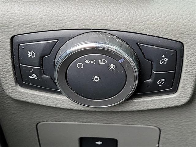 2015 Ford F-150 XLT, available for sale in Stratford, Connecticut | Wiz Leasing Inc. Stratford, Connecticut 2015 Ford F-150 XLT, available for sale in Stratford, Connecticut | Wiz Leasing Inc. Stratford, Connecticut