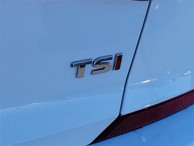 2016 Volkswagen Passat 1.8T SE, available for sale in Stratford, Connecticut | Wiz Leasing Inc. Stratford, Connecticut 2016 Volkswagen Passat 1.8T SE, available for sale in Stratford, Connecticut | Wiz Leasing Inc. Stratford, Connecticut