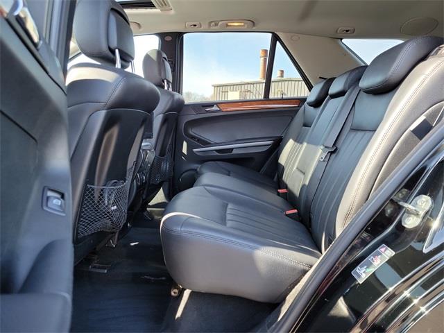 2008 Mercedes-benz M-class ML 350, available for sale in Stratford, Connecticut | Wiz Leasing Inc. Stratford, Connecticut 2008 Mercedes-benz M-class ML 350, available for sale in Stratford, Connecticut | Wiz Leasing Inc. Stratford, Connecticut