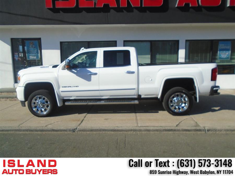 2017 GMC Sierra 2500hd Denali 4x4 4dr Crew Cab SB, available for sale in West Babylon, New York | Island Auto Buyers. West Babylon, New York 2017 GMC Sierra 2500hd Denali 4x4 4dr Crew Cab SB, available for sale in West Babylon, New York | Island Auto Buyers. West Babylon, New York