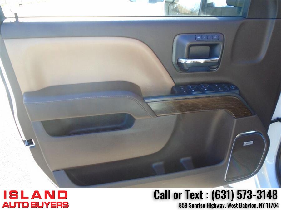 2017 GMC Sierra 2500hd Denali 4x4 4dr Crew Cab SB, available for sale in West Babylon, New York | Island Auto Buyers. West Babylon, New York 2017 GMC Sierra 2500hd Denali 4x4 4dr Crew Cab SB, available for sale in West Babylon, New York | Island Auto Buyers. West Babylon, New York