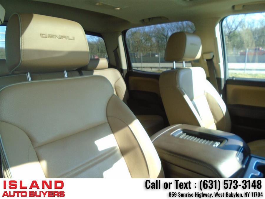 2017 GMC Sierra 2500hd Denali 4x4 4dr Crew Cab SB, available for sale in West Babylon, New York | Island Auto Buyers. West Babylon, New York 2017 GMC Sierra 2500hd Denali 4x4 4dr Crew Cab SB, available for sale in West Babylon, New York | Island Auto Buyers. West Babylon, New York