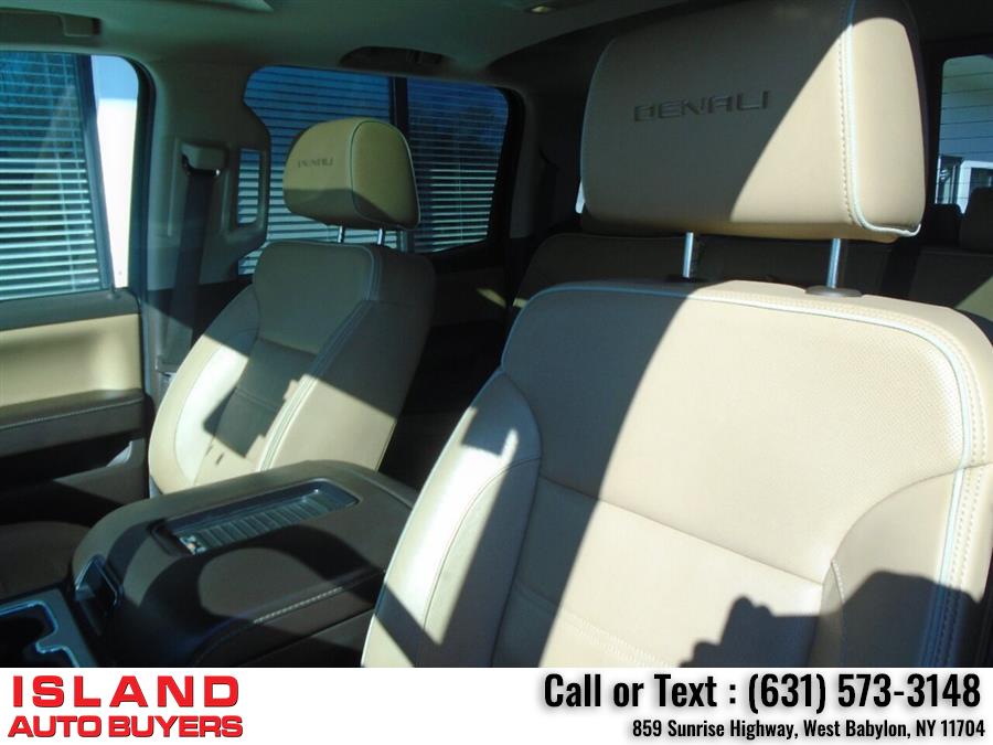 2017 GMC Sierra 2500hd Denali 4x4 4dr Crew Cab SB, available for sale in West Babylon, New York | Island Auto Buyers. West Babylon, New York 2017 GMC Sierra 2500hd Denali 4x4 4dr Crew Cab SB, available for sale in West Babylon, New York | Island Auto Buyers. West Babylon, New York