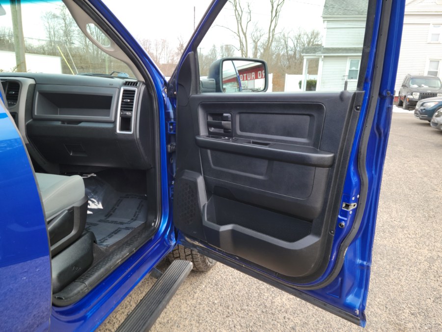 2017 Ram 1500 Express 4x4 Quad Cab 5.7Hemi, available for sale in East Windsor, Connecticut | Toro Auto. East Windsor, Connecticut 2017 Ram 1500 Express 4x4 Quad Cab 5.7Hemi, available for sale in East Windsor, Connecticut | Toro Auto. East Windsor, Connecticut