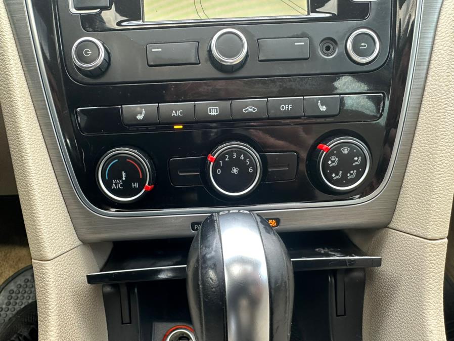2014 Volkswagen Passat 4dr Sdn 2.0L DSG TDI SE w/Sunroof, available for sale in Manchester, Connecticut | Carsonmain LLC. Manchester, Connecticut 2014 Volkswagen Passat 4dr Sdn 2.0L DSG TDI SE w/Sunroof, available for sale in Manchester, Connecticut | Carsonmain LLC. Manchester, Connecticut
