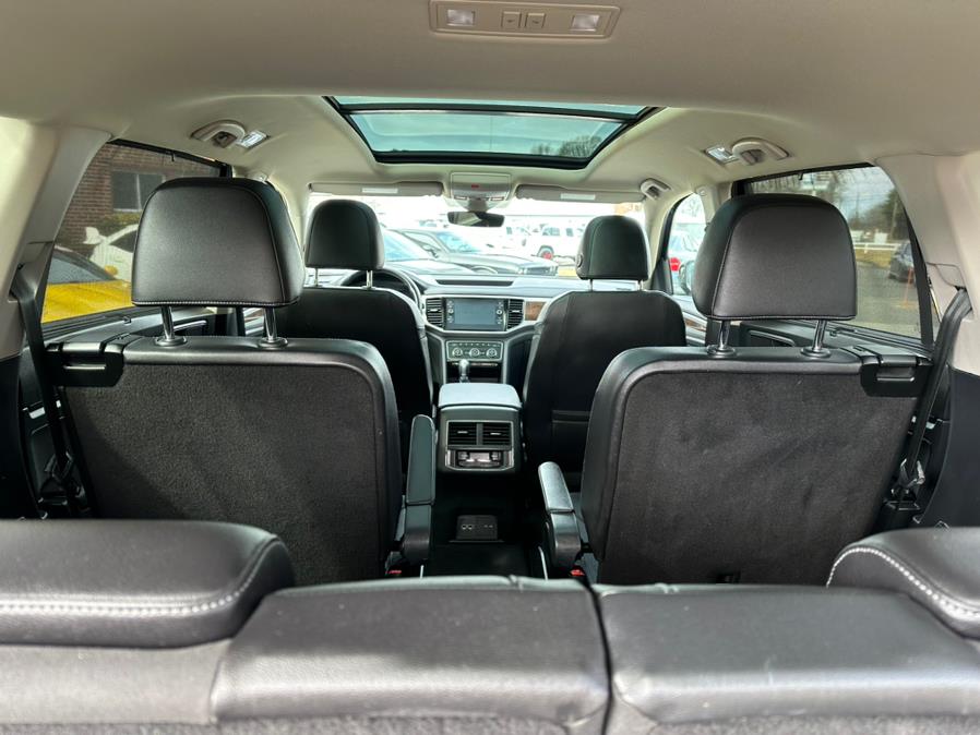 2018 Volkswagen Atlas 3.6L V6 SEL Premium 4MOTION, available for sale in South Windsor, Connecticut | Mike And Tony Auto Sales, Inc. South Windsor, Connecticut 2018 Volkswagen Atlas 3.6L V6 SEL Premium 4MOTION, available for sale in South Windsor, Connecticut | Mike And Tony Auto Sales, Inc. South Windsor, Connecticut
