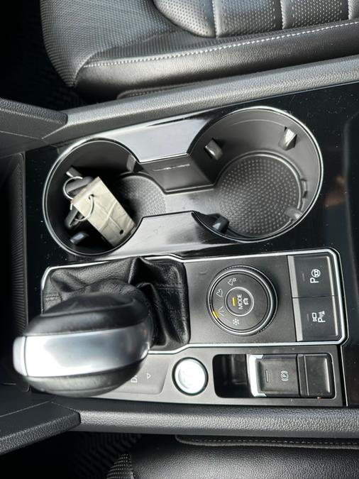 2018 Volkswagen Atlas 3.6L V6 SEL Premium 4MOTION, available for sale in South Windsor, Connecticut | Mike And Tony Auto Sales, Inc. South Windsor, Connecticut 2018 Volkswagen Atlas 3.6L V6 SEL Premium 4MOTION, available for sale in South Windsor, Connecticut | Mike And Tony Auto Sales, Inc. South Windsor, Connecticut