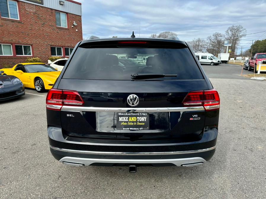 2018 Volkswagen Atlas 3.6L V6 SEL Premium 4MOTION, available for sale in South Windsor, Connecticut | Mike And Tony Auto Sales, Inc. South Windsor, Connecticut 2018 Volkswagen Atlas 3.6L V6 SEL Premium 4MOTION, available for sale in South Windsor, Connecticut | Mike And Tony Auto Sales, Inc. South Windsor, Connecticut
