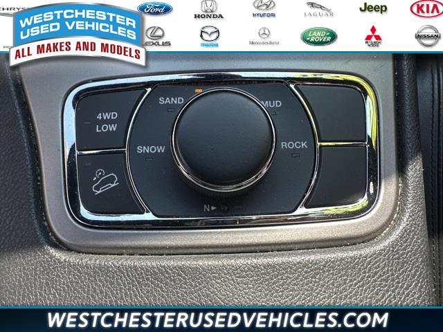 2020 Jeep Grand Cherokee Limited, available for sale in White Plains, New York | Westchester Used Vehicles. White Plains, New York 2020 Jeep Grand Cherokee Limited, available for sale in White Plains, New York | Westchester Used Vehicles. White Plains, New York