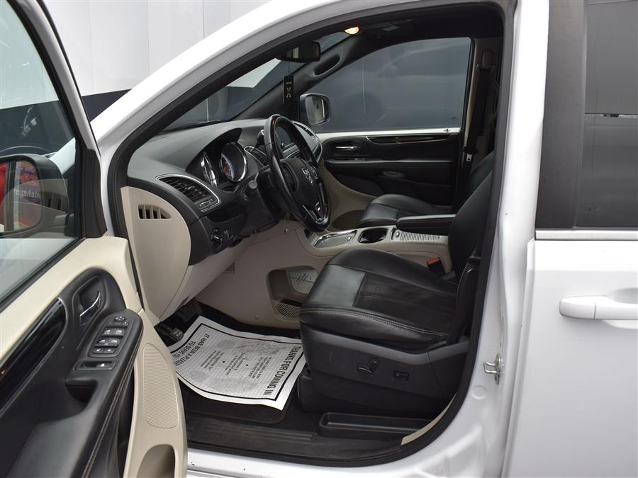 2020 Dodge Grand Caravan SXT Wagon, available for sale in Irvington, New Jersey | Foreign Auto Imports. Irvington, New Jersey 2020 Dodge Grand Caravan SXT Wagon, available for sale in Irvington, New Jersey | Foreign Auto Imports. Irvington, New Jersey