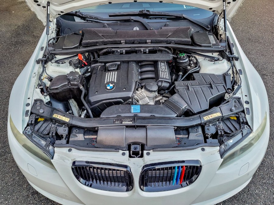 2009 BMW 3 Series 2dr Conv 328i, available for sale in Newark, New Jersey | RT Auto Center LLC. Newark, New Jersey 2009 BMW 3 Series 2dr Conv 328i, available for sale in Newark, New Jersey | RT Auto Center LLC. Newark, New Jersey