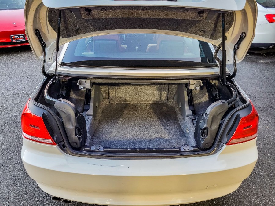 2009 BMW 3 Series 2dr Conv 328i, available for sale in Newark, New Jersey | RT Auto Center LLC. Newark, New Jersey 2009 BMW 3 Series 2dr Conv 328i, available for sale in Newark, New Jersey | RT Auto Center LLC. Newark, New Jersey