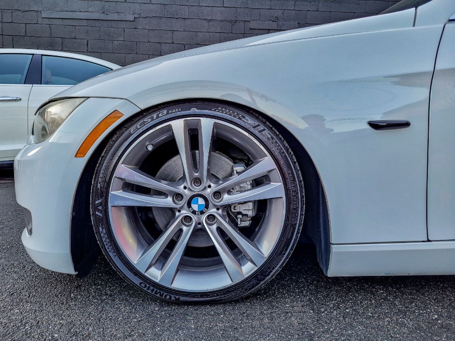2009 BMW 3 Series 2dr Conv 328i, available for sale in Newark, New Jersey | RT Auto Center LLC. Newark, New Jersey 2009 BMW 3 Series 2dr Conv 328i, available for sale in Newark, New Jersey | RT Auto Center LLC. Newark, New Jersey