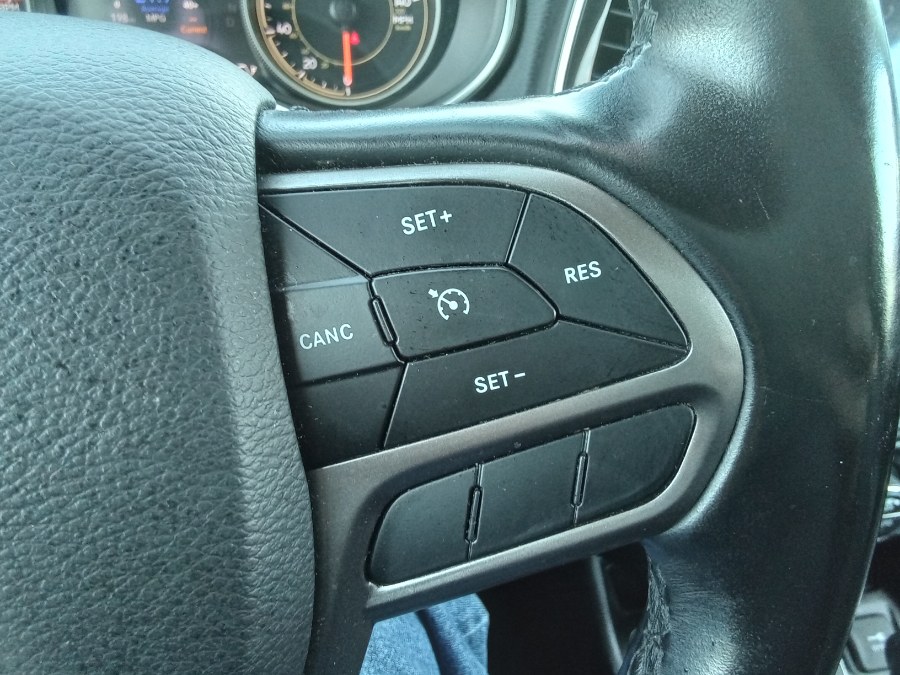 2020 Jeep Cherokee Limited FWD, available for sale in Irvington, New Jersey | NJ Used Cars Center. Irvington, New Jersey 2020 Jeep Cherokee Limited FWD, available for sale in Irvington, New Jersey | NJ Used Cars Center. Irvington, New Jersey