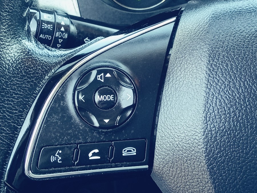 2020 Mitsubishi Outlander SE FWD, available for sale in Irvington, New Jersey | NJ Used Cars Center. Irvington, New Jersey 2020 Mitsubishi Outlander SE FWD, available for sale in Irvington, New Jersey | NJ Used Cars Center. Irvington, New Jersey