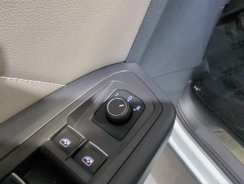 2021 Volkswagen Atlas Cross Sport 3.6L V6 SE w/Technology, available for sale in Maple Shade, New Jersey | Car Revolution. Maple Shade, New Jersey 2021 Volkswagen Atlas Cross Sport 3.6L V6 SE w/Technology, available for sale in Maple Shade, New Jersey | Car Revolution. Maple Shade, New Jersey