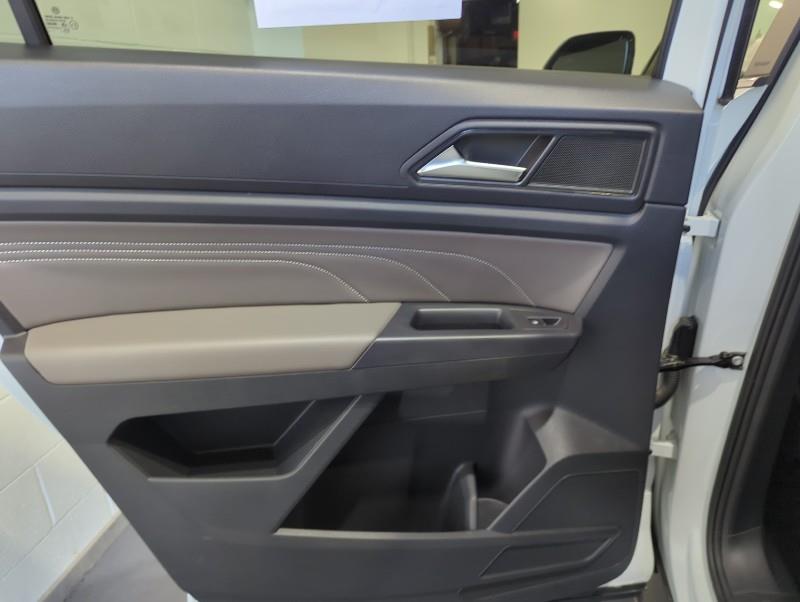 2021 Volkswagen Atlas Cross Sport 3.6L V6 SE w/Technology, available for sale in Maple Shade, New Jersey | Car Revolution. Maple Shade, New Jersey 2021 Volkswagen Atlas Cross Sport 3.6L V6 SE w/Technology, available for sale in Maple Shade, New Jersey | Car Revolution. Maple Shade, New Jersey