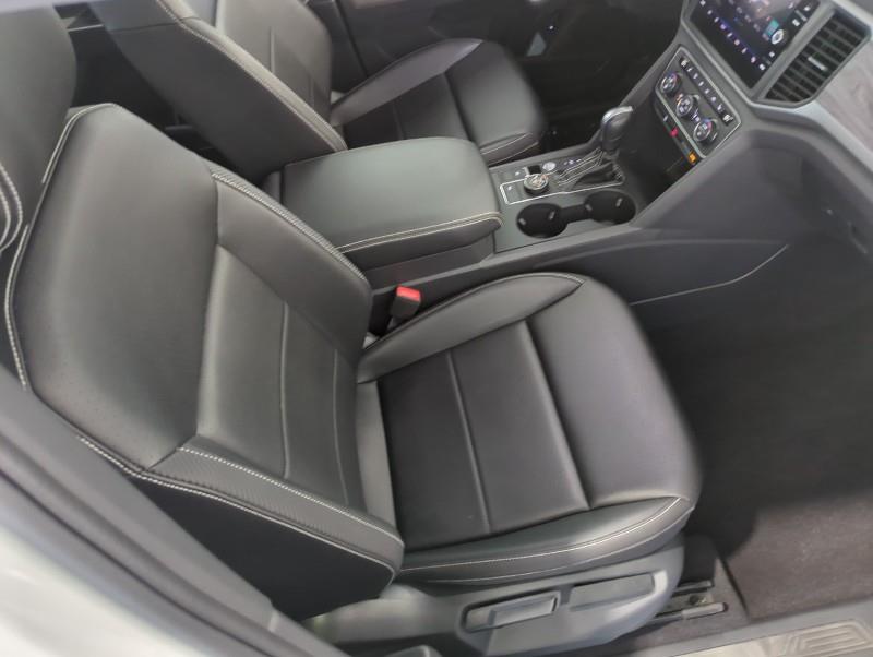 2021 Volkswagen Atlas Cross Sport 3.6L V6 SE w/Technology, available for sale in Maple Shade, New Jersey | Car Revolution. Maple Shade, New Jersey 2021 Volkswagen Atlas Cross Sport 3.6L V6 SE w/Technology, available for sale in Maple Shade, New Jersey | Car Revolution. Maple Shade, New Jersey
