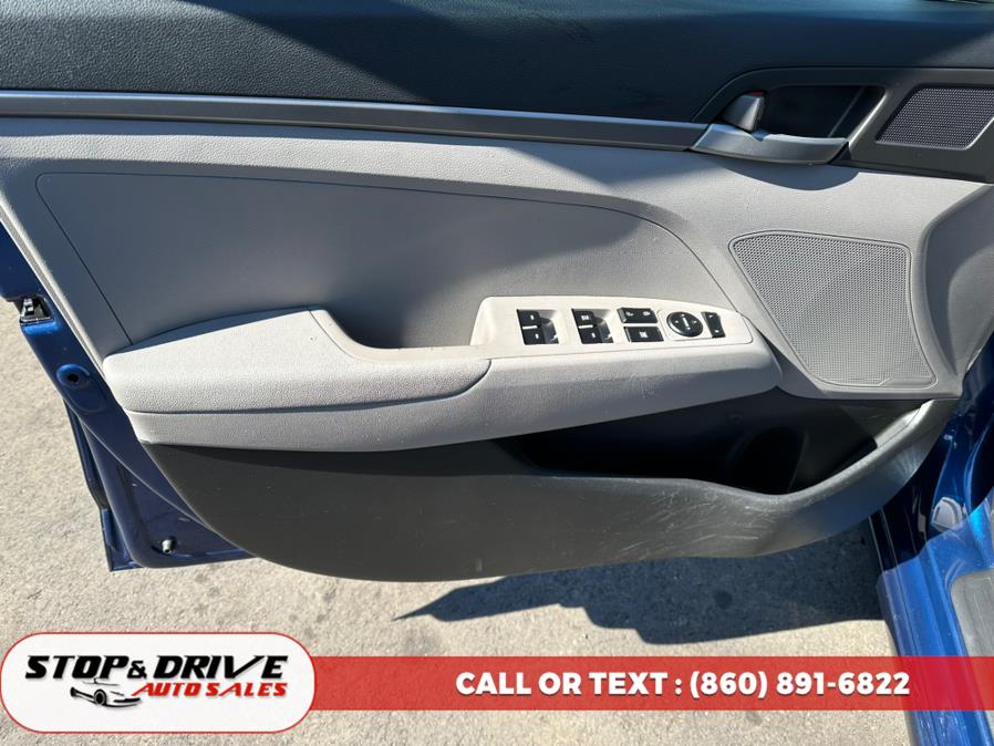 2017 Hyundai Elantra SE 2.0L Automatic (Alabama Plant), available for sale in East Windsor, Connecticut | Stop & Drive Auto Sales. East Windsor, Connecticut 2017 Hyundai Elantra SE 2.0L Automatic (Alabama Plant), available for sale in East Windsor, Connecticut | Stop & Drive Auto Sales. East Windsor, Connecticut