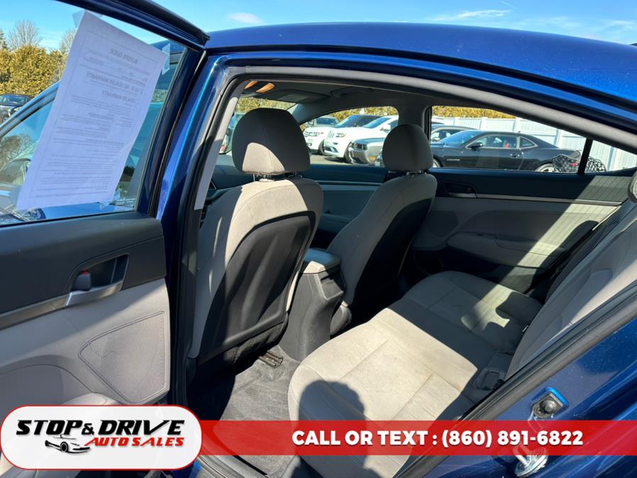 2017 Hyundai Elantra SE 2.0L Automatic (Alabama Plant), available for sale in East Windsor, Connecticut | Stop & Drive Auto Sales. East Windsor, Connecticut 2017 Hyundai Elantra SE 2.0L Automatic (Alabama Plant), available for sale in East Windsor, Connecticut | Stop & Drive Auto Sales. East Windsor, Connecticut