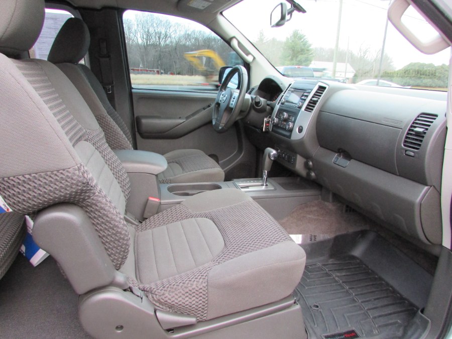 2014 Nissan Frontier 4WD King Cab Auto SV, available for sale in East Windsor, Connecticut | United Auto Sales of E Windsor, Inc. East Windsor, Connecticut 2014 Nissan Frontier 4WD King Cab Auto SV, available for sale in East Windsor, Connecticut | United Auto Sales of E Windsor, Inc. East Windsor, Connecticut