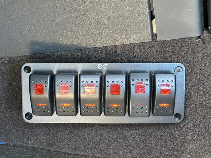 2006 HUMMER H2 4dr Wgn 4WD SUV, available for sale in Inwood, New York | 5 Towns Drive. Inwood, New York 2006 HUMMER H2 4dr Wgn 4WD SUV, available for sale in Inwood, New York | 5 Towns Drive. Inwood, New York