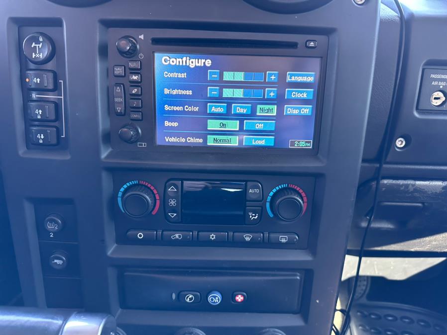 2006 HUMMER H2 4dr Wgn 4WD SUV, available for sale in Inwood, New York | 5 Towns Drive. Inwood, New York 2006 HUMMER H2 4dr Wgn 4WD SUV, available for sale in Inwood, New York | 5 Towns Drive. Inwood, New York
