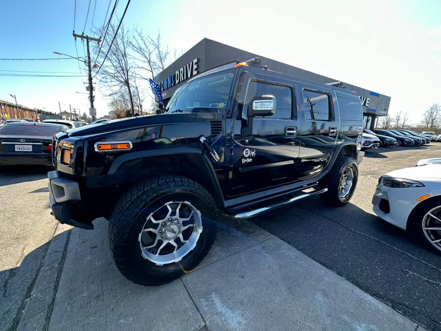 2006 HUMMER H2 4dr Wgn 4WD SUV, available for sale in Inwood, New York | 5 Towns Drive. Inwood, New York 2006 HUMMER H2 4dr Wgn 4WD SUV, available for sale in Inwood, New York | 5 Towns Drive. Inwood, New York