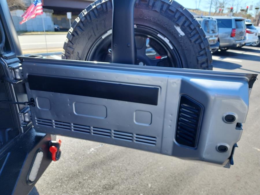 2016 Jeep Wrangler Unlimited 4WD 4dr Sport, available for sale in Islip, New York | L.I. Auto Gallery. Islip, New York 2016 Jeep Wrangler Unlimited 4WD 4dr Sport, available for sale in Islip, New York | L.I. Auto Gallery. Islip, New York