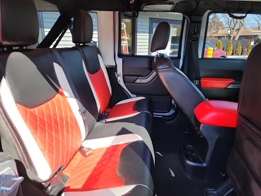 2016 Jeep Wrangler Unlimited 4WD 4dr Sport, available for sale in Islip, New York | L.I. Auto Gallery. Islip, New York 2016 Jeep Wrangler Unlimited 4WD 4dr Sport, available for sale in Islip, New York | L.I. Auto Gallery. Islip, New York