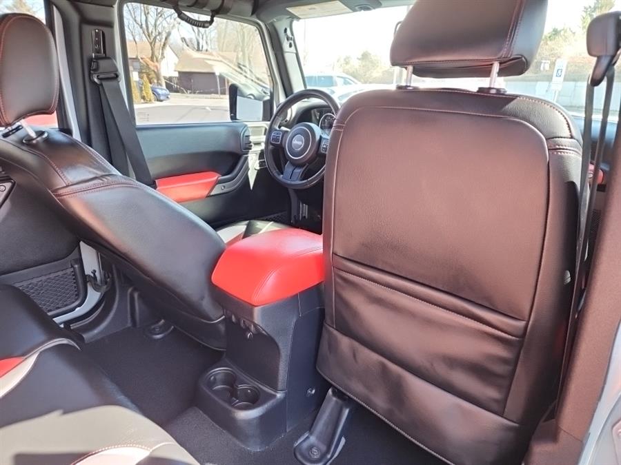 2016 Jeep Wrangler Unlimited 4WD 4dr Sport, available for sale in Islip, New York | L.I. Auto Gallery. Islip, New York 2016 Jeep Wrangler Unlimited 4WD 4dr Sport, available for sale in Islip, New York | L.I. Auto Gallery. Islip, New York