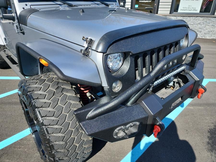 2016 Jeep Wrangler Unlimited 4WD 4dr Sport, available for sale in Islip, New York | L.I. Auto Gallery. Islip, New York 2016 Jeep Wrangler Unlimited 4WD 4dr Sport, available for sale in Islip, New York | L.I. Auto Gallery. Islip, New York