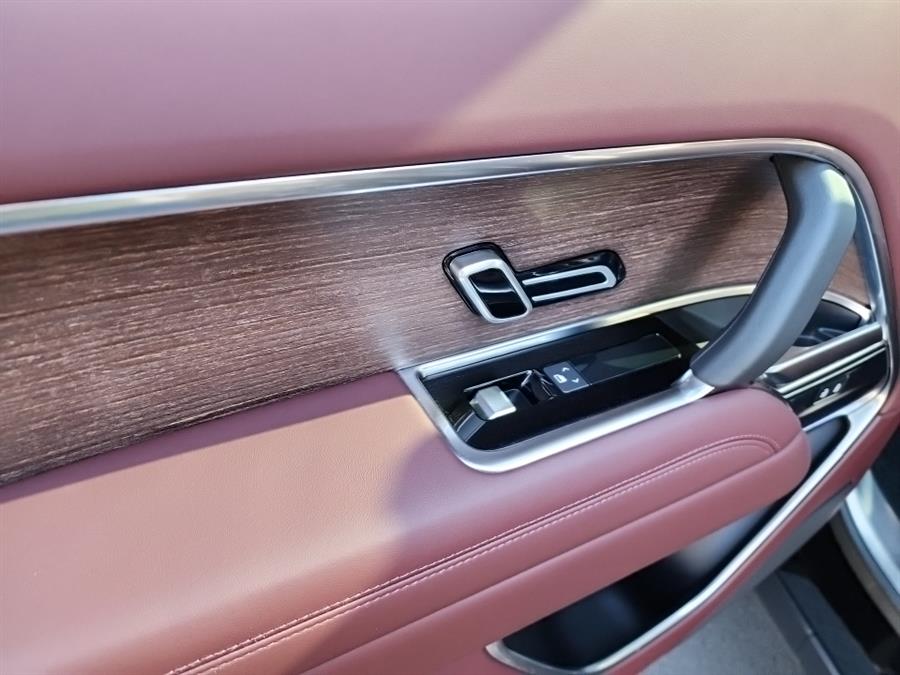 2023 Land Rover Range Rover P530 SE SWB, available for sale in Islip, New York | L.I. Auto Gallery. Islip, New York 2023 Land Rover Range Rover P530 SE SWB, available for sale in Islip, New York | L.I. Auto Gallery. Islip, New York
