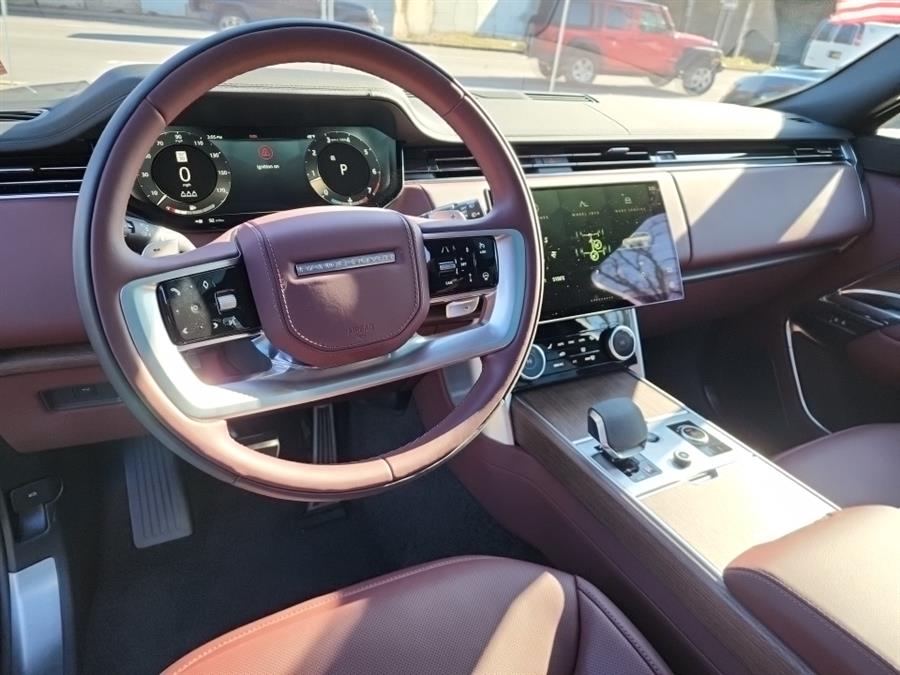 2023 Land Rover Range Rover P530 SE SWB, available for sale in Islip, New York | L.I. Auto Gallery. Islip, New York 2023 Land Rover Range Rover P530 SE SWB, available for sale in Islip, New York | L.I. Auto Gallery. Islip, New York