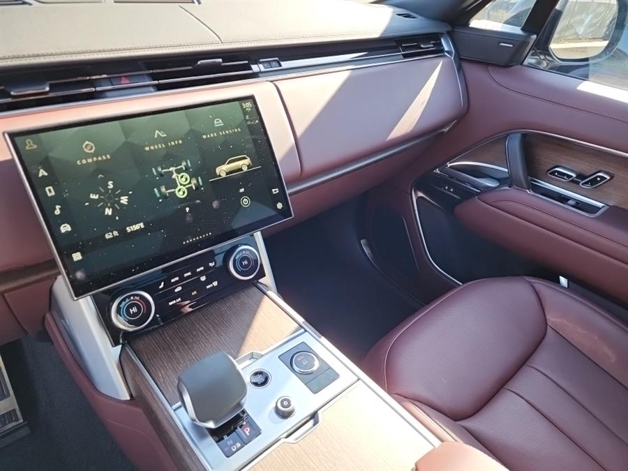2023 Land Rover Range Rover P530 SE SWB, available for sale in Islip, New York | L.I. Auto Gallery. Islip, New York 2023 Land Rover Range Rover P530 SE SWB, available for sale in Islip, New York | L.I. Auto Gallery. Islip, New York