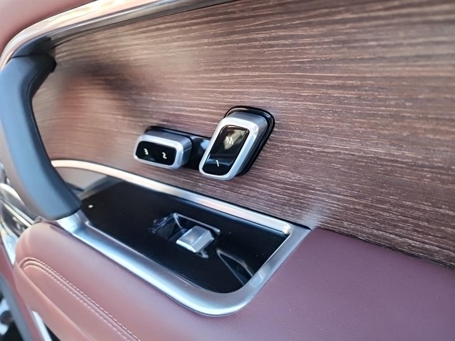 2023 Land Rover Range Rover P530 SE SWB, available for sale in Islip, New York | L.I. Auto Gallery. Islip, New York 2023 Land Rover Range Rover P530 SE SWB, available for sale in Islip, New York | L.I. Auto Gallery. Islip, New York