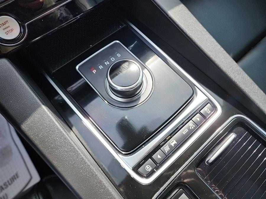 2020 Jaguar F-PACE 25t Premium AWD, available for sale in Islip, New York | L.I. Auto Gallery. Islip, New York 2020 Jaguar F-PACE 25t Premium AWD, available for sale in Islip, New York | L.I. Auto Gallery. Islip, New York