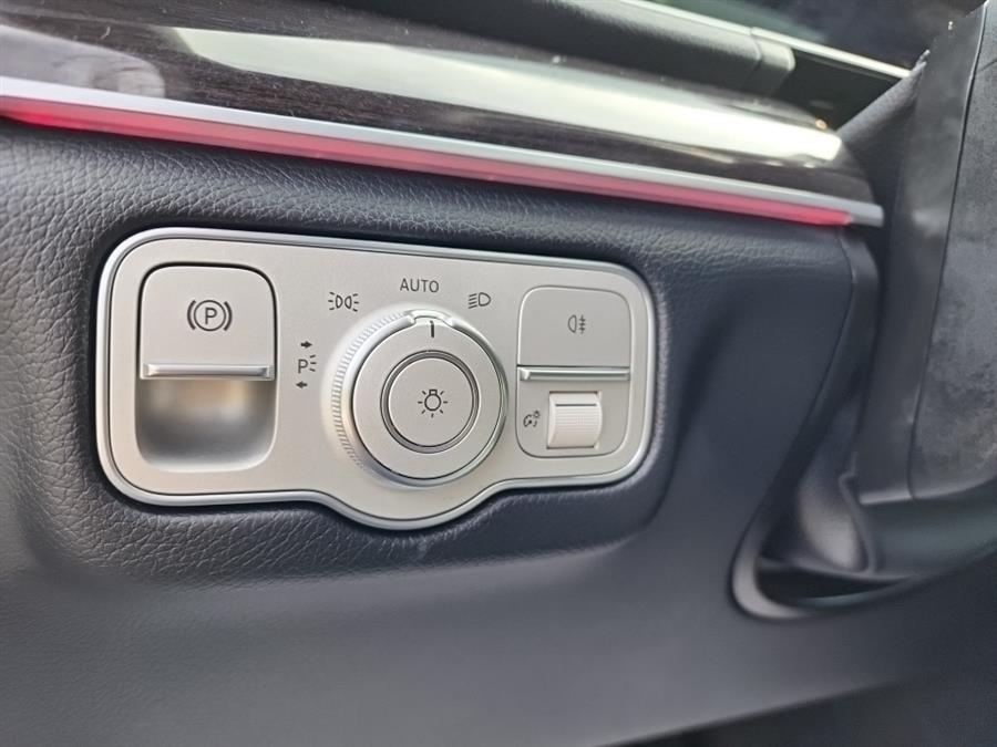 2022 Mercedes-Benz GLE GLE 350 4MATIC SUV, available for sale in Islip, New York | L.I. Auto Gallery. Islip, New York 2022 Mercedes-Benz GLE GLE 350 4MATIC SUV, available for sale in Islip, New York | L.I. Auto Gallery. Islip, New York