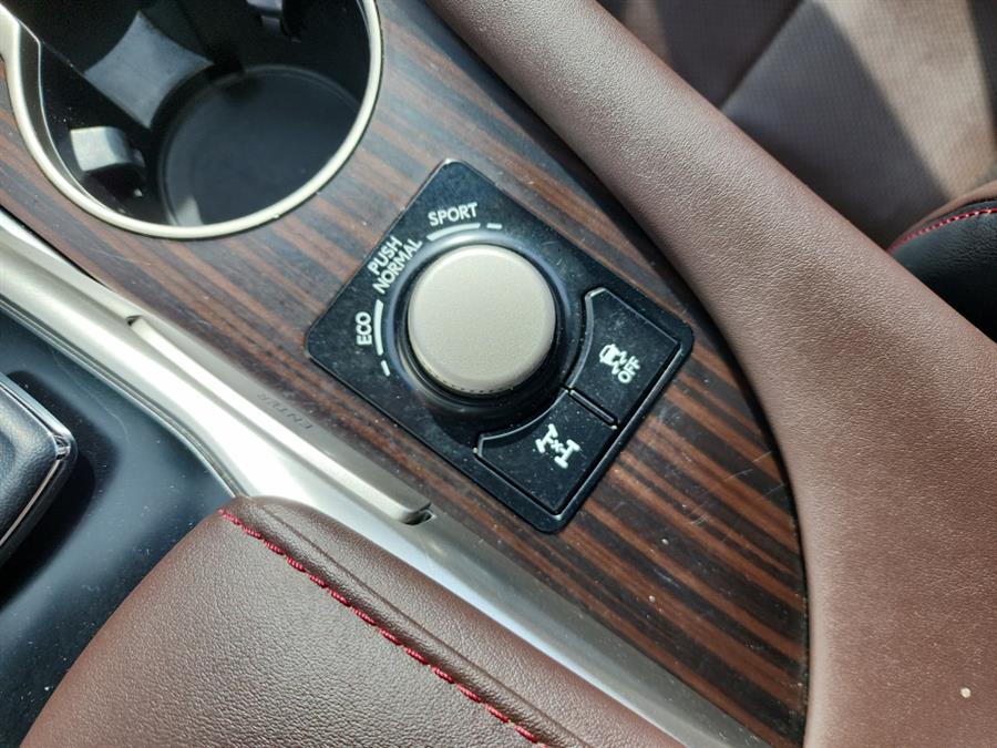 2019 Lexus RX RX 350L Premium AWD, available for sale in Islip, New York | L.I. Auto Gallery. Islip, New York 2019 Lexus RX RX 350L Premium AWD, available for sale in Islip, New York | L.I. Auto Gallery. Islip, New York