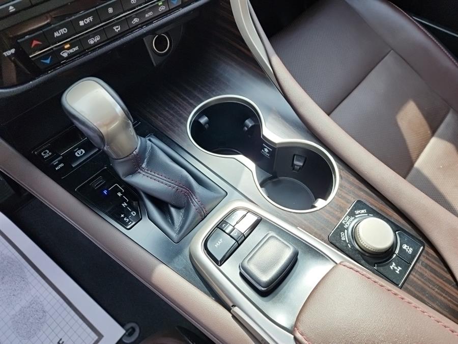 2019 Lexus RX RX 350L Premium AWD, available for sale in Islip, New York | L.I. Auto Gallery. Islip, New York 2019 Lexus RX RX 350L Premium AWD, available for sale in Islip, New York | L.I. Auto Gallery. Islip, New York