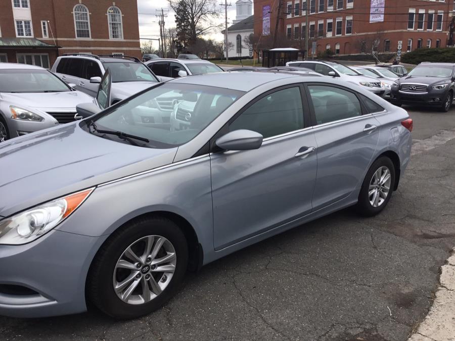 2011 Hyundai Sonata 4dr Sdn 2.4L Auto GLS, available for sale in Manchester, Connecticut | Liberty Motors. Manchester, Connecticut 2011 Hyundai Sonata 4dr Sdn 2.4L Auto GLS, available for sale in Manchester, Connecticut | Liberty Motors. Manchester, Connecticut
