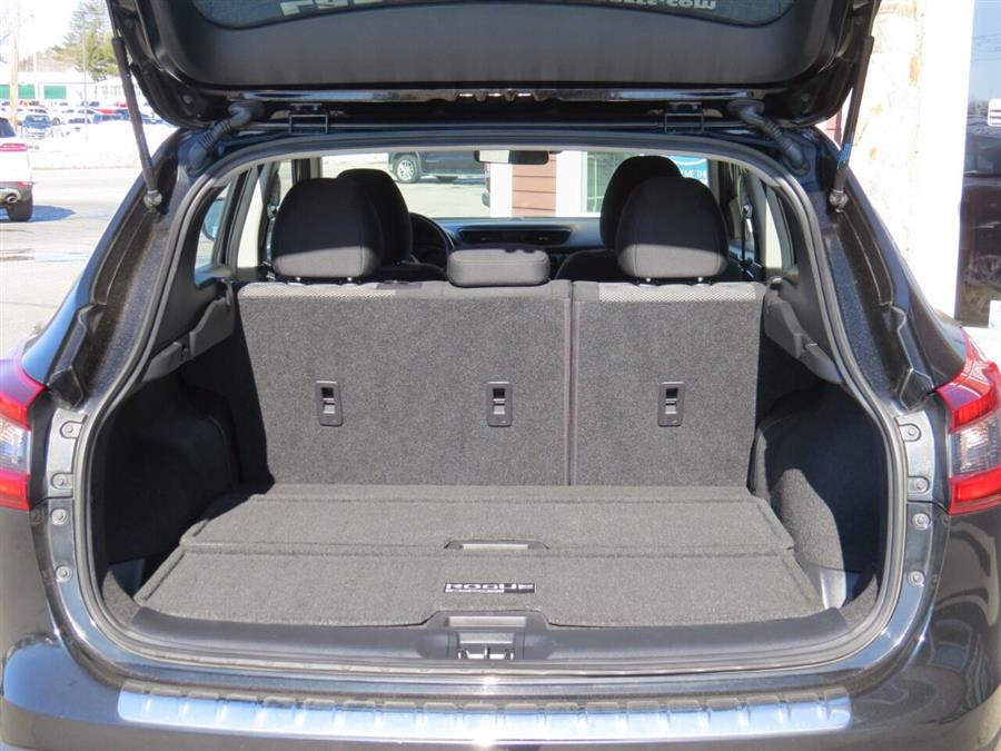 2020 Nissan Rogue Sport SV AWD 4dr Crossover, available for sale in Auburn, Maine | Lake City Exports Inc. Auburn, Maine 2020 Nissan Rogue Sport SV AWD 4dr Crossover, available for sale in Auburn, Maine | Lake City Exports Inc. Auburn, Maine