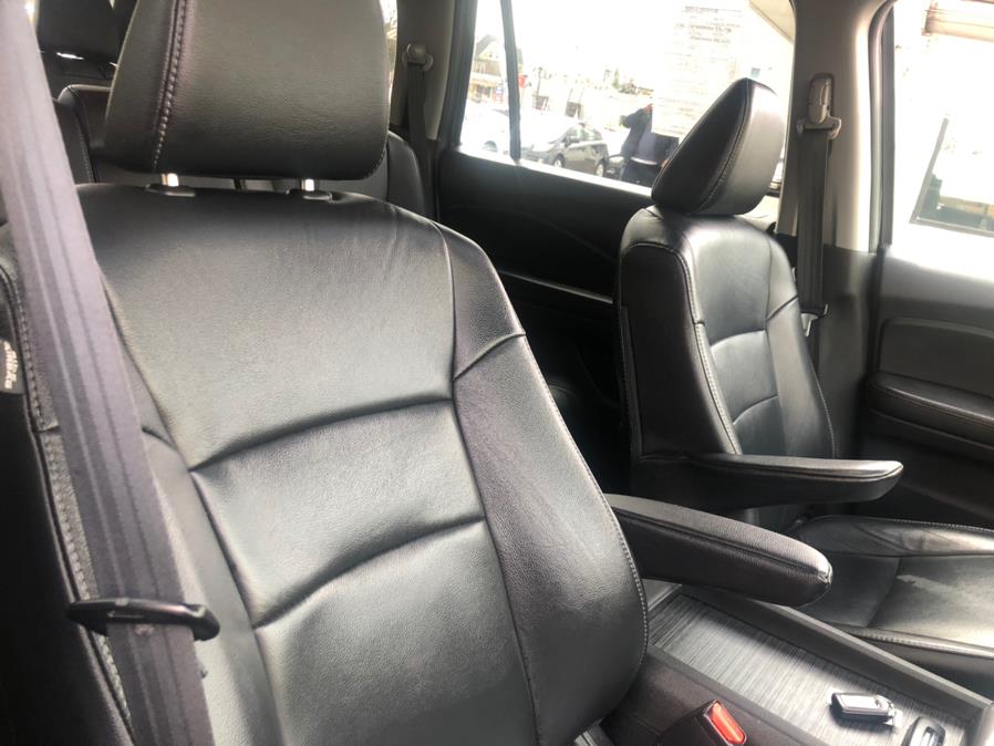 2017 Honda Pilot EX-L w/Navigation AWD, available for sale in Irvington, New Jersey | Elis Motors Corp. Irvington, New Jersey 2017 Honda Pilot EX-L w/Navigation AWD, available for sale in Irvington, New Jersey | Elis Motors Corp. Irvington, New Jersey